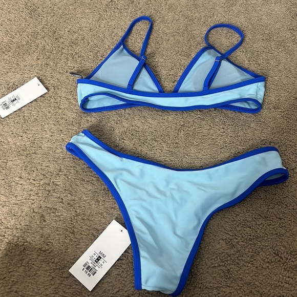 Bathing suit - Picture 2 of 4